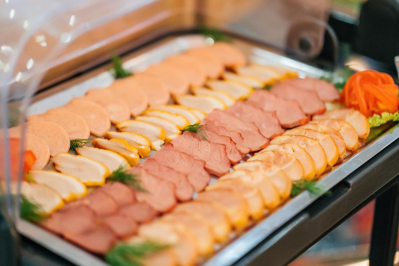 앰배서더 호텔 비슈케크 외부 사진